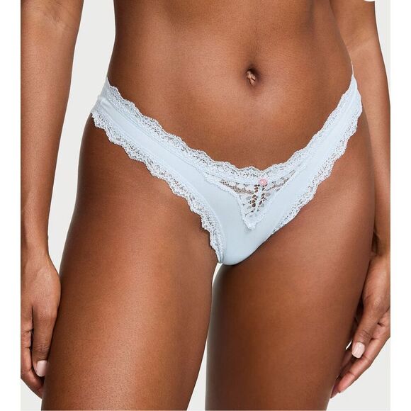 NWT- VICTORIAS SECRET LACE TRIMMED BRAZILIAN- size MEDIUM - Picture 1 of 3